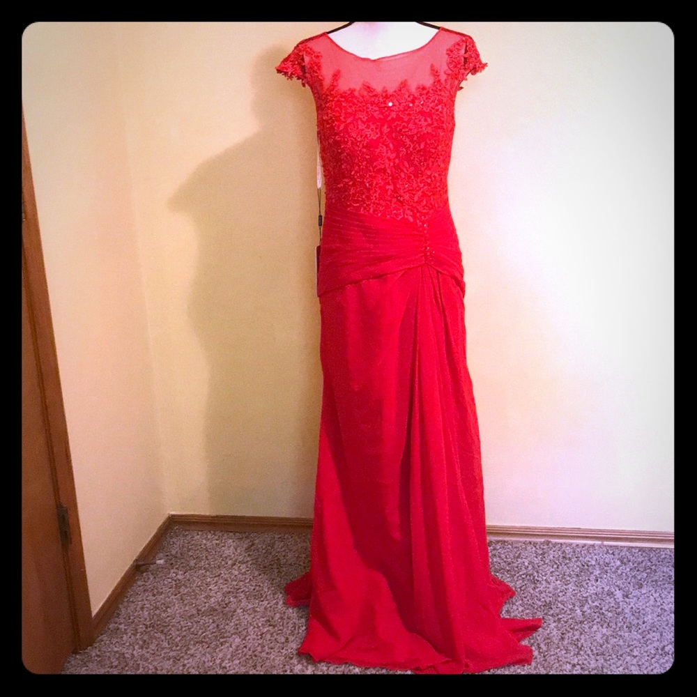 Red special occasion formal dress